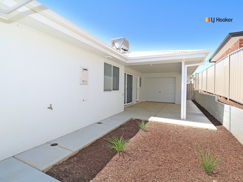 6 Fenner Drive, Lloyd NSW 2650