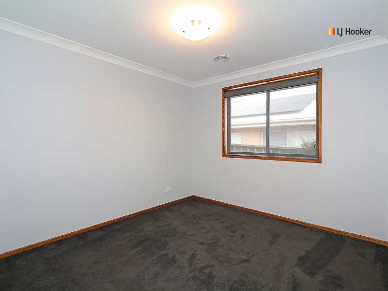 20 Maitland Drive, Estella NSW 2650