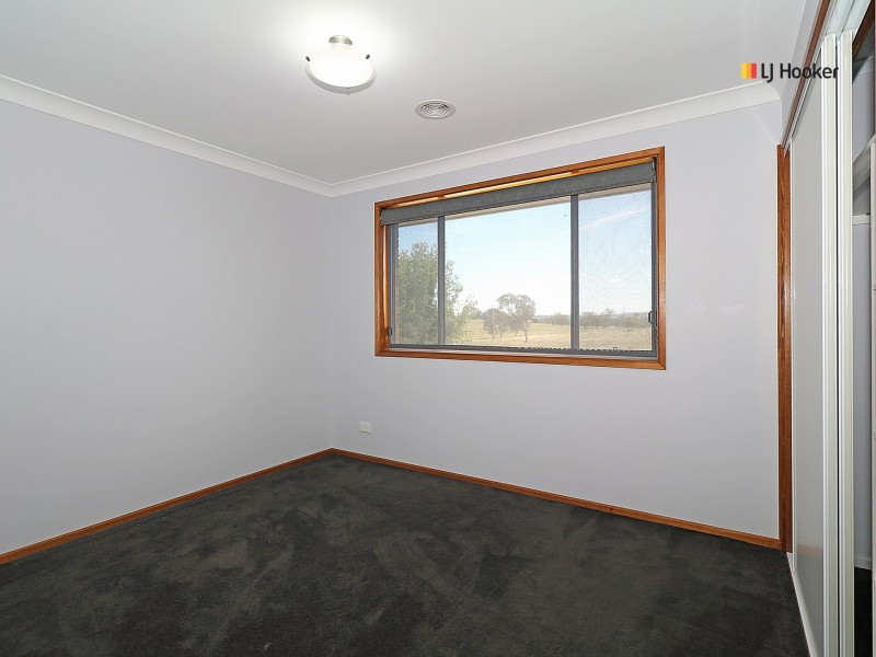 20 Maitland Drive, Estella NSW 2650