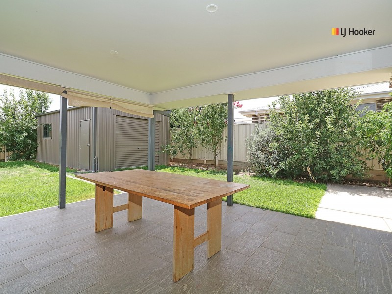 7 Cunjegong Loop, Gobbagombalin NSW 2650