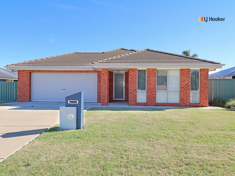 16 Quandong Place, Forest Hill NSW 2651