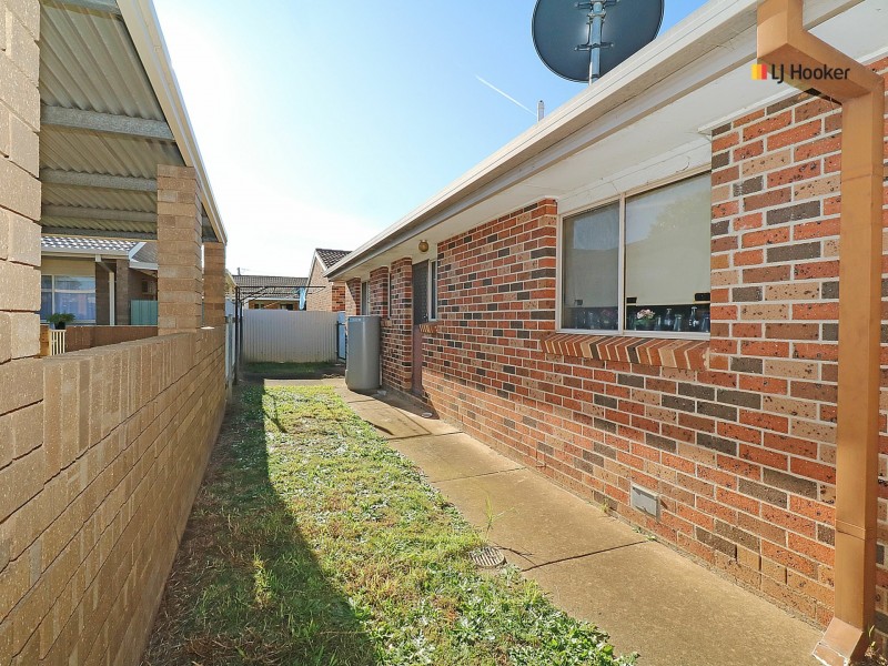 Unit 1/19 Bulolo Street, Ashmont NSW 2650