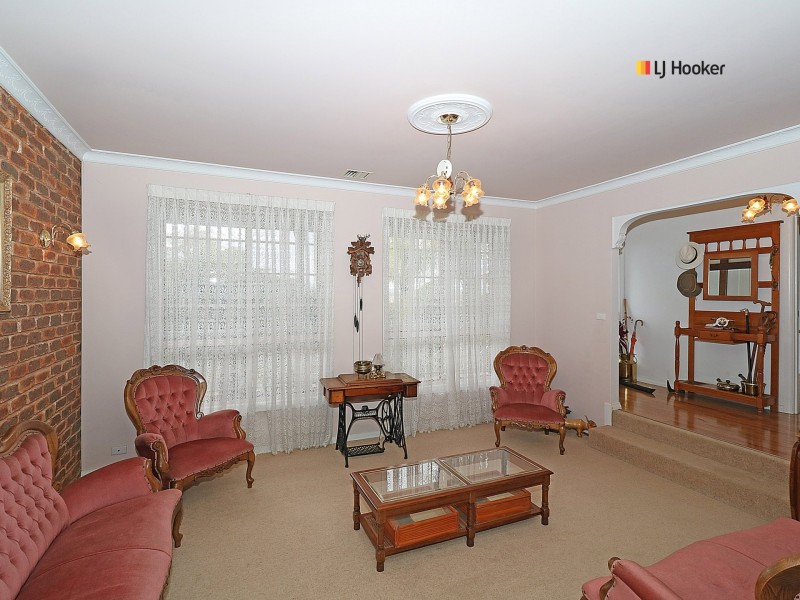 86 Amaroo Street, Kooringal NSW 2650