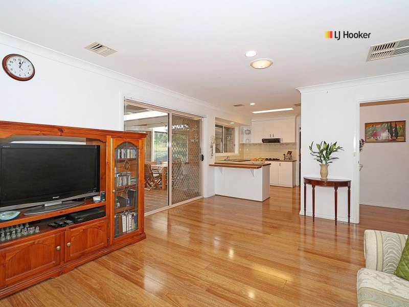 86 Amaroo Street, Kooringal NSW 2650