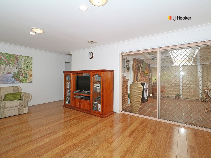 86 Amaroo Street, Kooringal NSW 2650