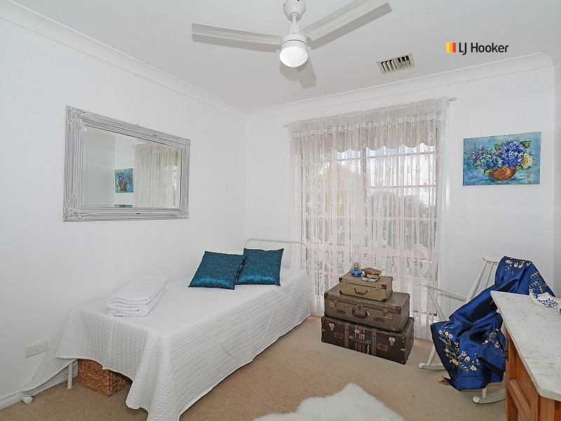 86 Amaroo Street, Kooringal NSW 2650