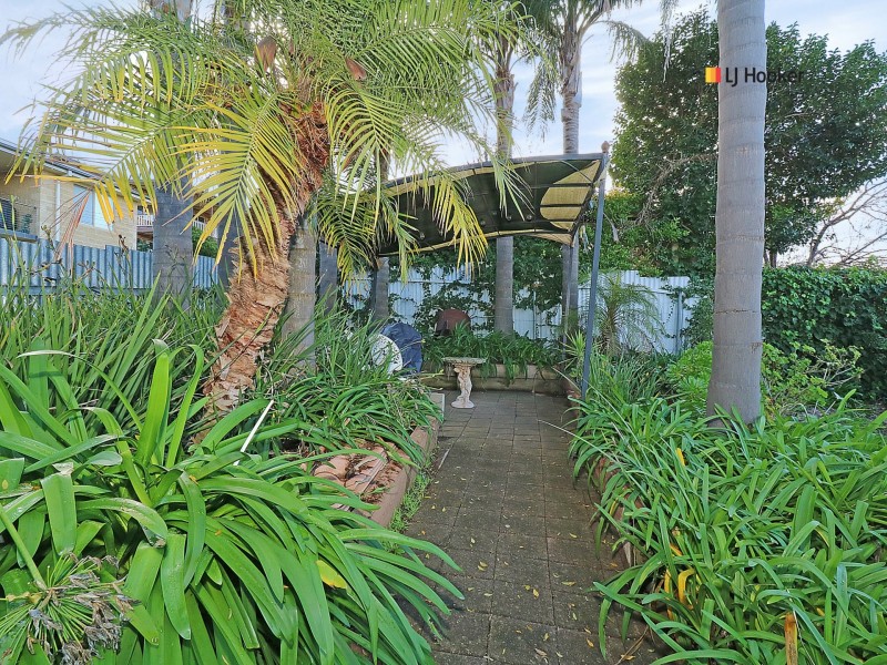 86 Amaroo Street, Kooringal NSW 2650