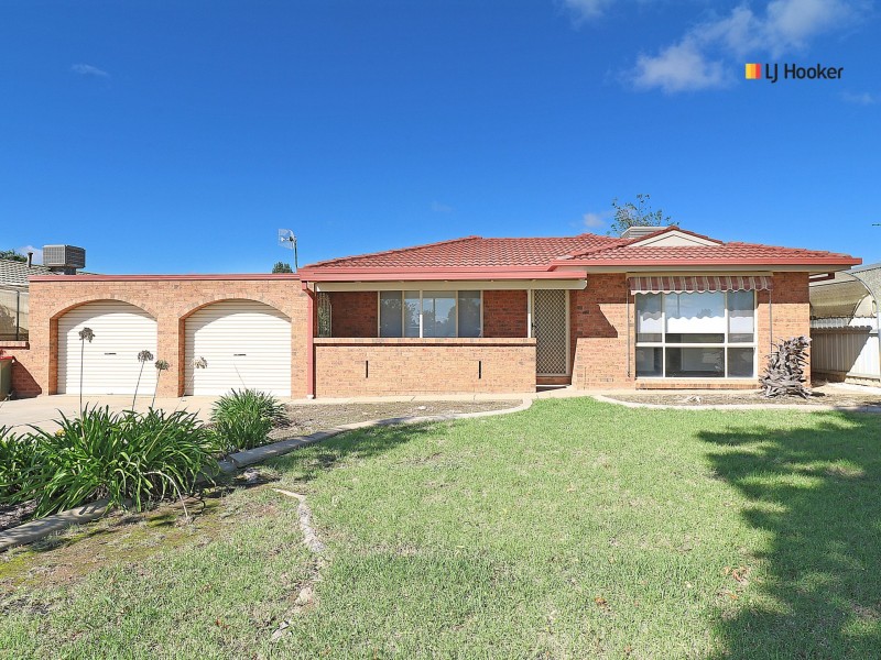 56 Dalman Parkway, Glenfield Park NSW 2650