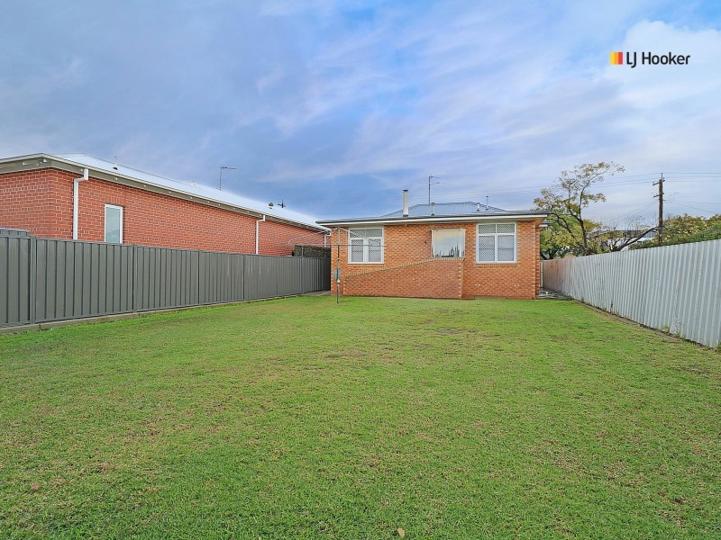 112 Docker Street, Wagga Wagga NSW 2650