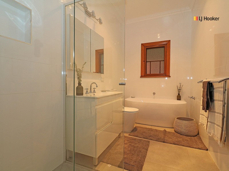 58 Railway Street, Turvey Park NSW 2650