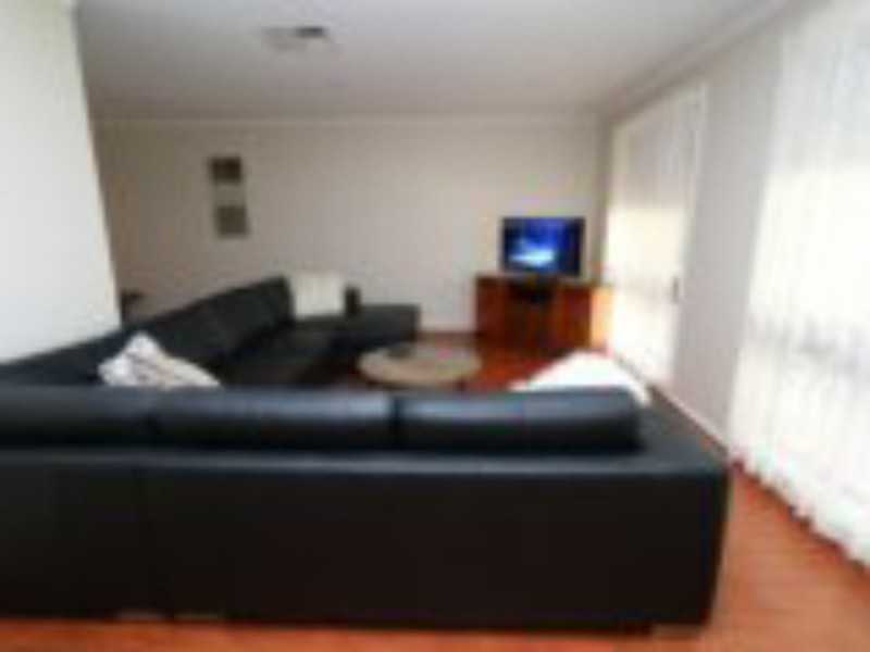 8 Horsley Street, Kooringal NSW 2650