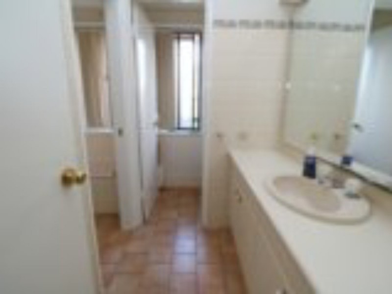 8 Horsley Street, Kooringal NSW 2650