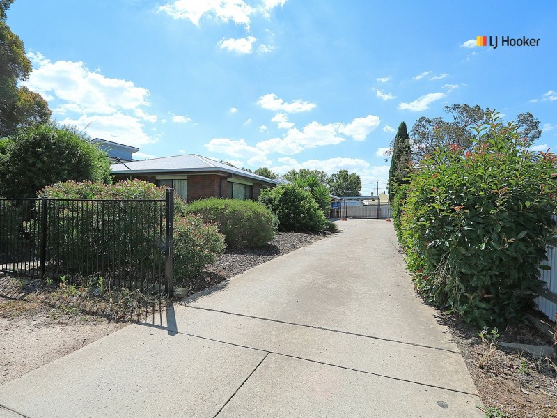 3/11 Lampe Avenue, Wagga Wagga NSW 2650