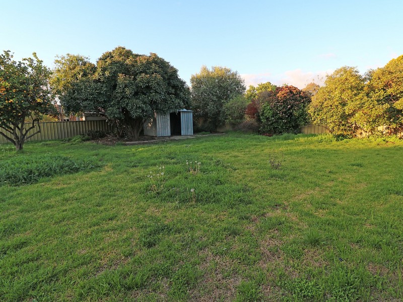 15 Bavaria Street, Tolland NSW 2650
