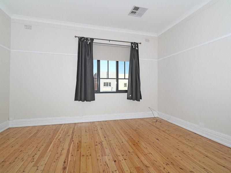 13-15 Gurwood Street, Wagga Wagga NSW 2650