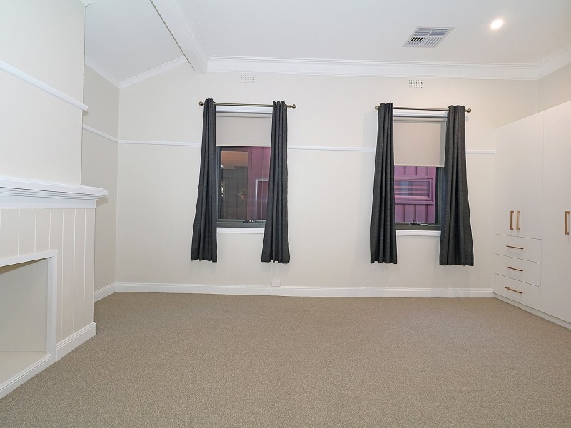 13-15 Gurwood Street, Wagga Wagga NSW 2650
