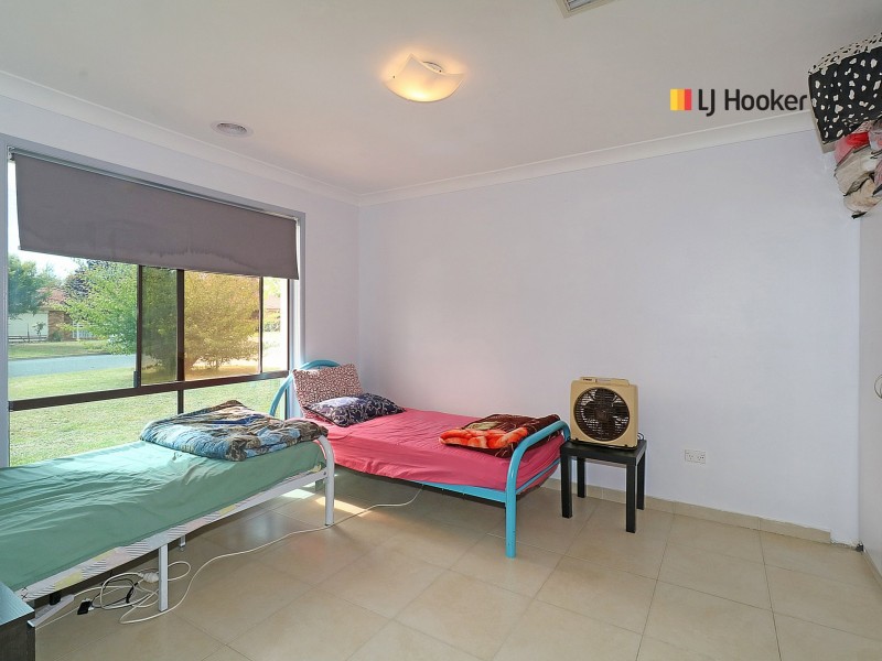 12 Kobi Place, Glenfield Park NSW 2650