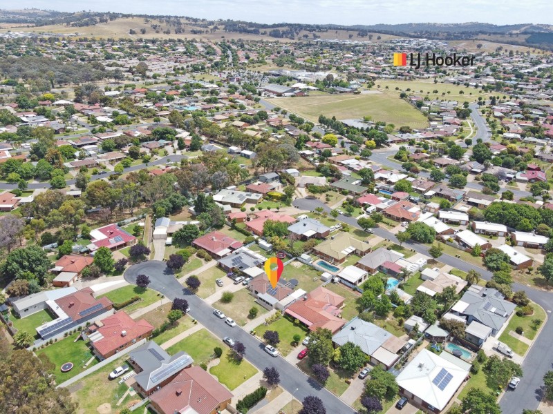 12 Kobi Place, Glenfield Park NSW 2650