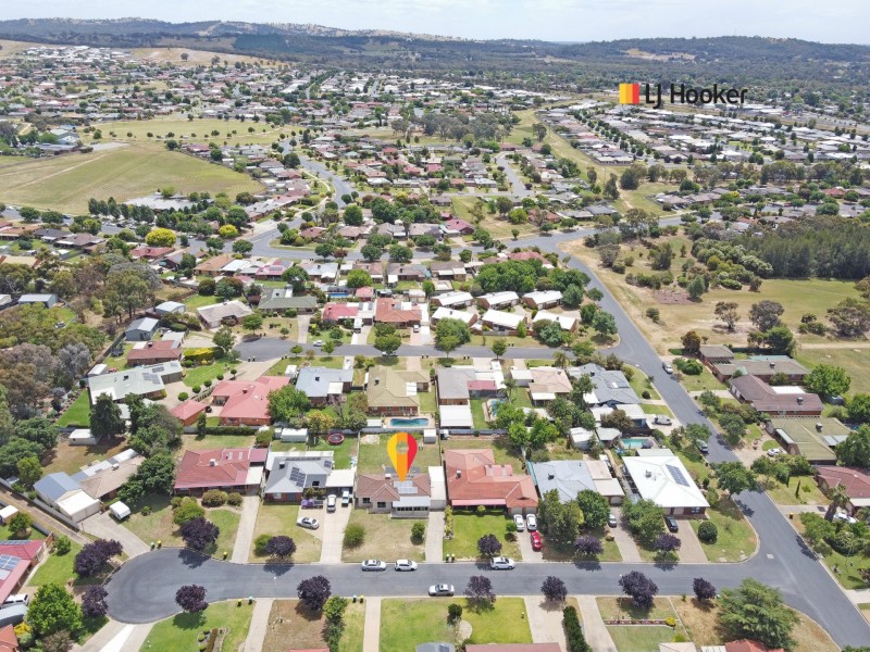 12 Kobi Place, Glenfield Park NSW 2650