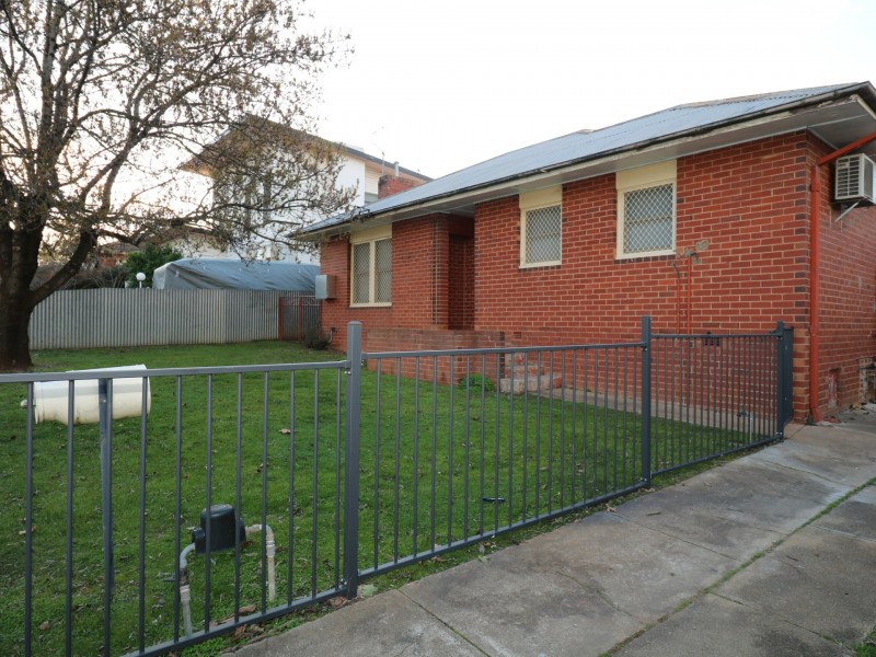 93 Fernleigh Road, Turvey Park NSW 2650