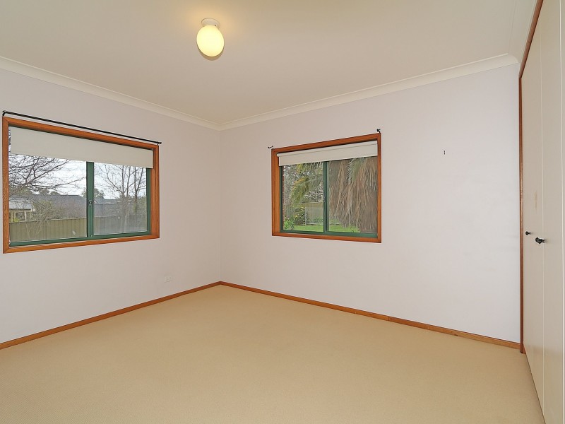 28 Lakehaven Drive, Lake Albert NSW 2650