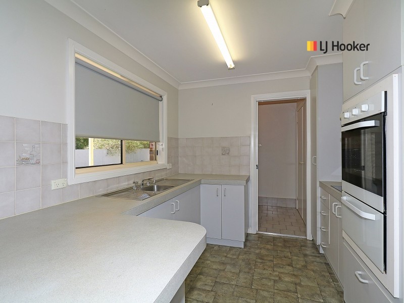 51 Nardoo Street, Glenfield Park NSW 2650