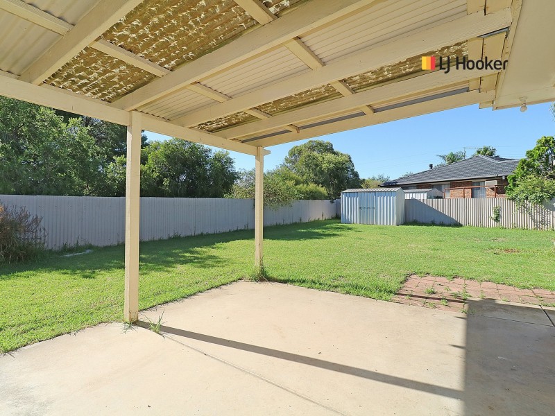 51 Nardoo Street, Glenfield Park NSW 2650