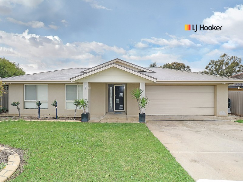 1 Barrima Drive, Glenfield Park NSW 2650