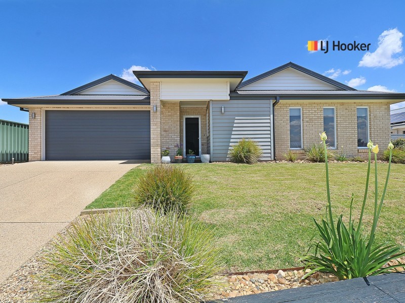 1 Eucalypt Street, Forest Hill NSW 2651