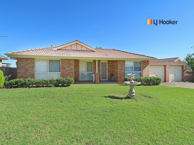 23 Kaldari Crescent, Glenfield Park NSW 2650