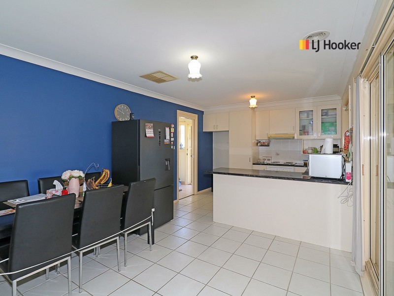23 Kaldari Crescent, Glenfield Park NSW 2650