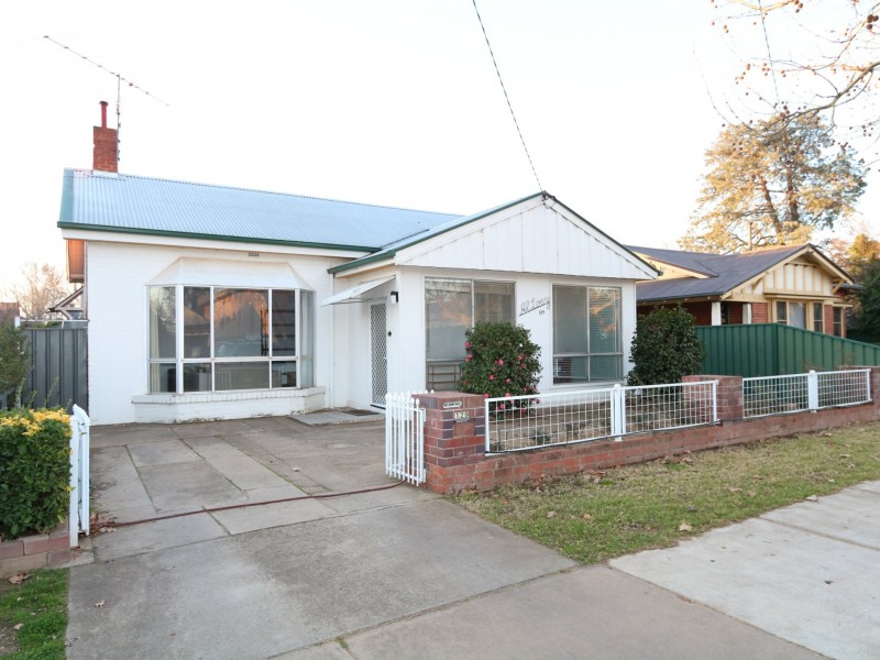 129 Gurwood Street, Wagga Wagga NSW 2650