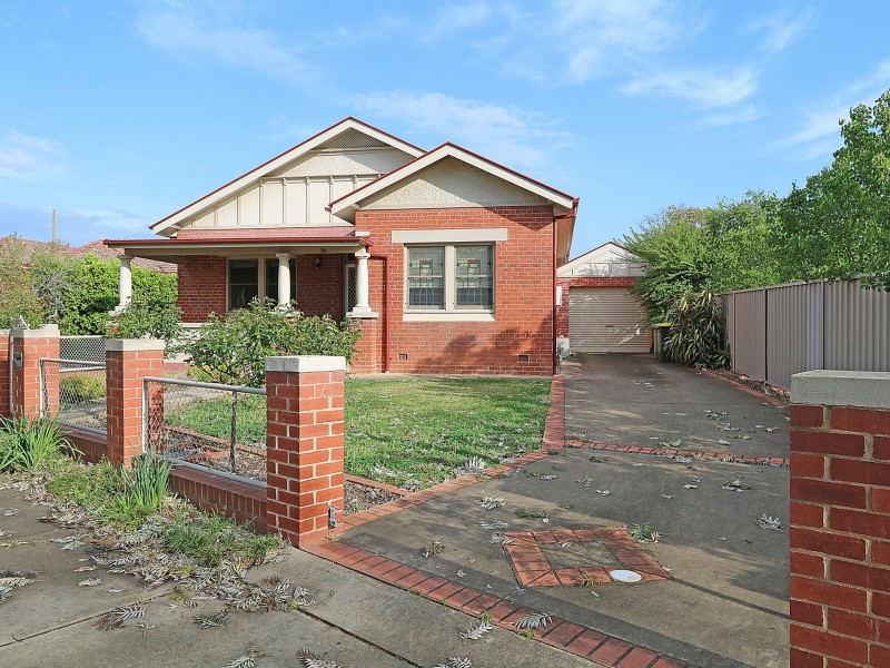 1/74 Brookong Avenue, Wagga Wagga NSW 2650