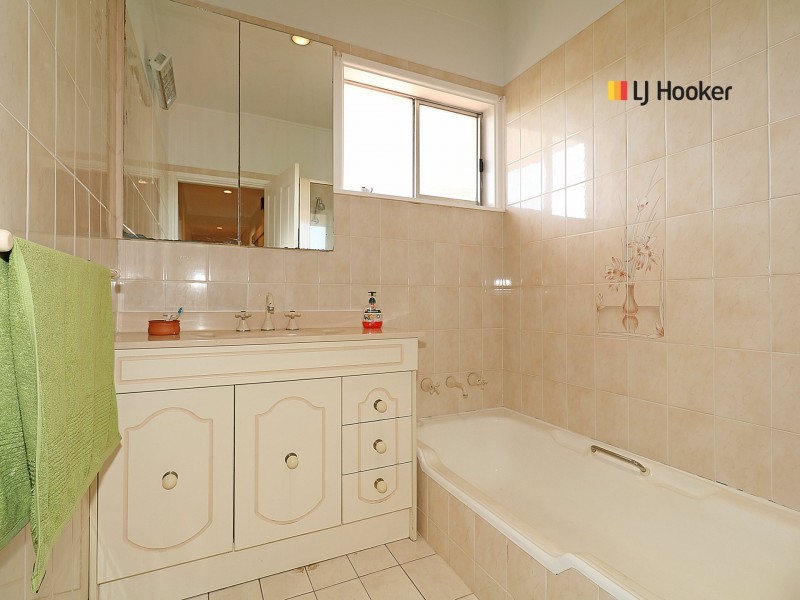 31 Panorama Street, Kooringal NSW 2650