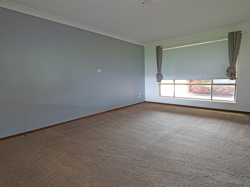 101 Undurra Drive, Glenfield Park NSW 2650