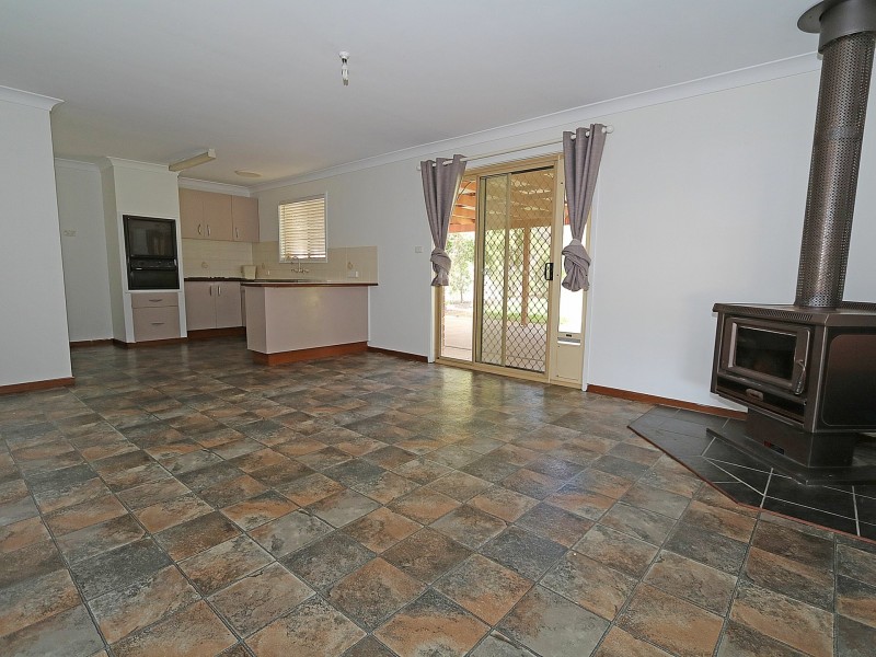 101 Undurra Drive, Glenfield Park NSW 2650