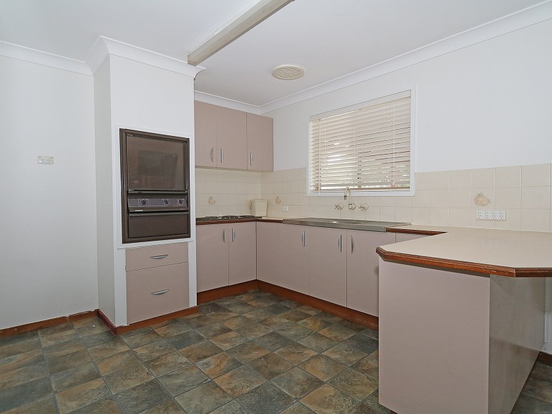 101 Undurra Drive, Glenfield Park NSW 2650