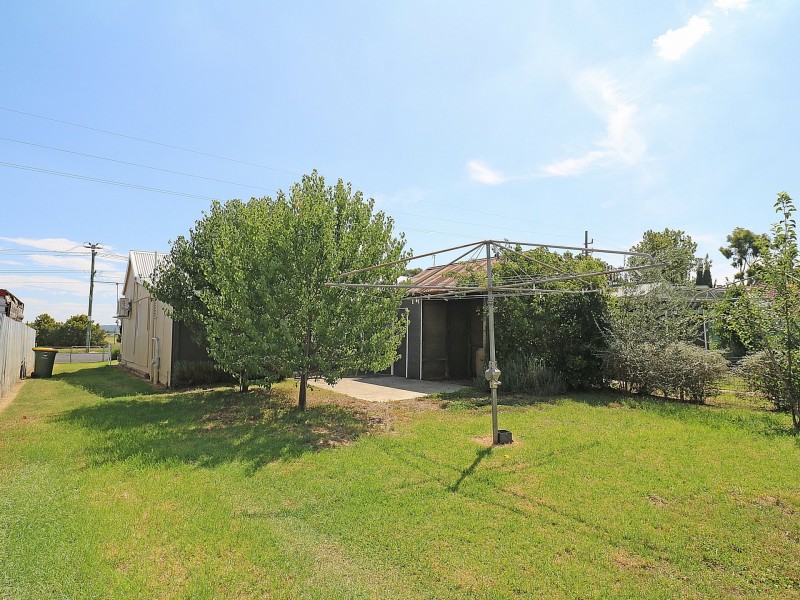 73 Beckwith Street, Wagga Wagga NSW 2650