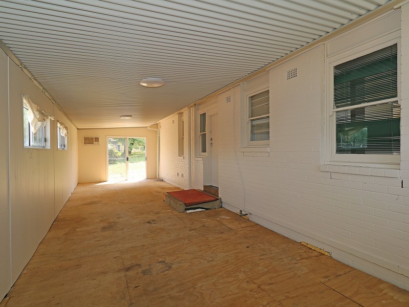 4 Tichborne Crescent, Kooringal NSW 2650