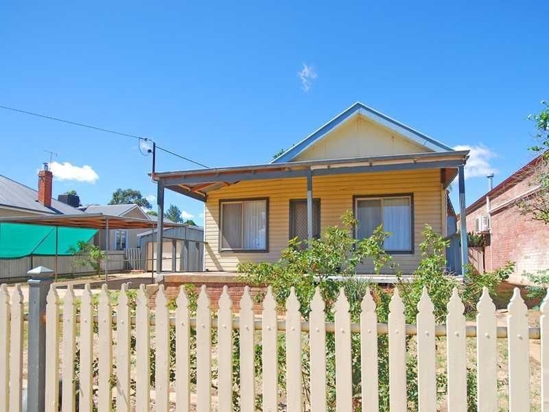 60 Urana Street, Turvey Park NSW 2650