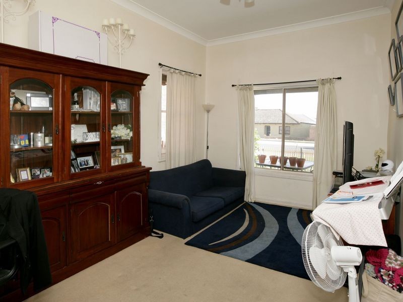 60 Urana Street, Turvey Park NSW 2650