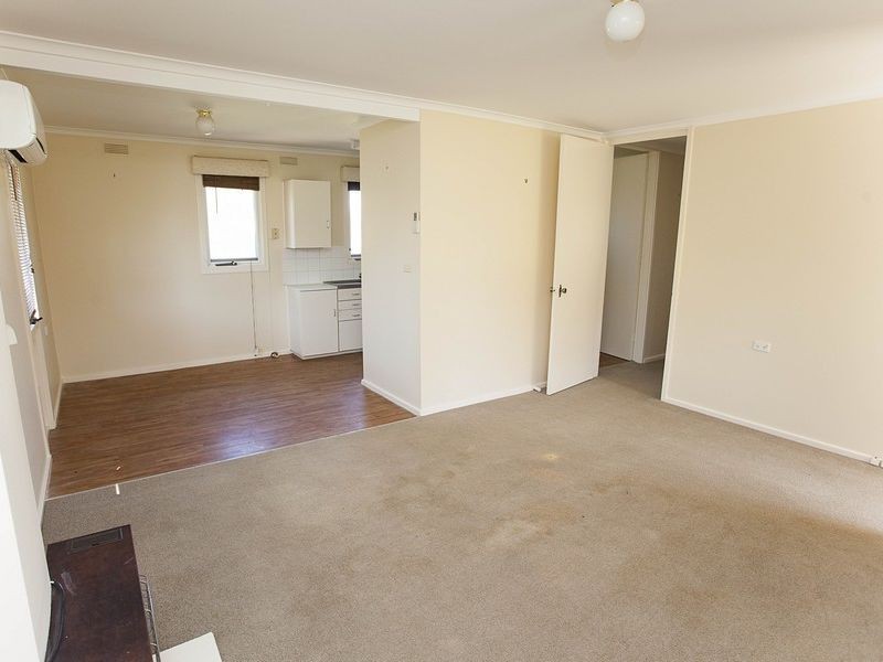 24 Ziegler Avenue, Kooringal NSW 2650