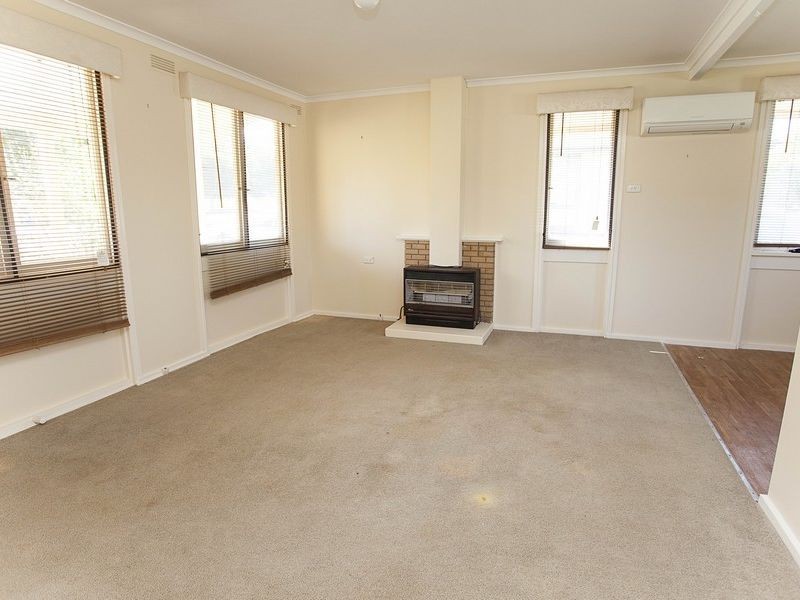 24 Ziegler Avenue, Kooringal NSW 2650