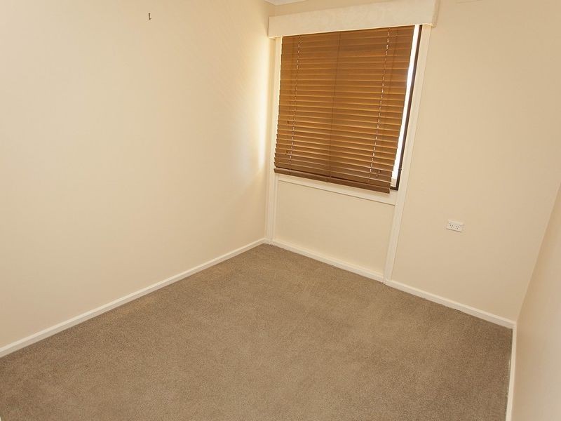24 Ziegler Avenue, Kooringal NSW 2650