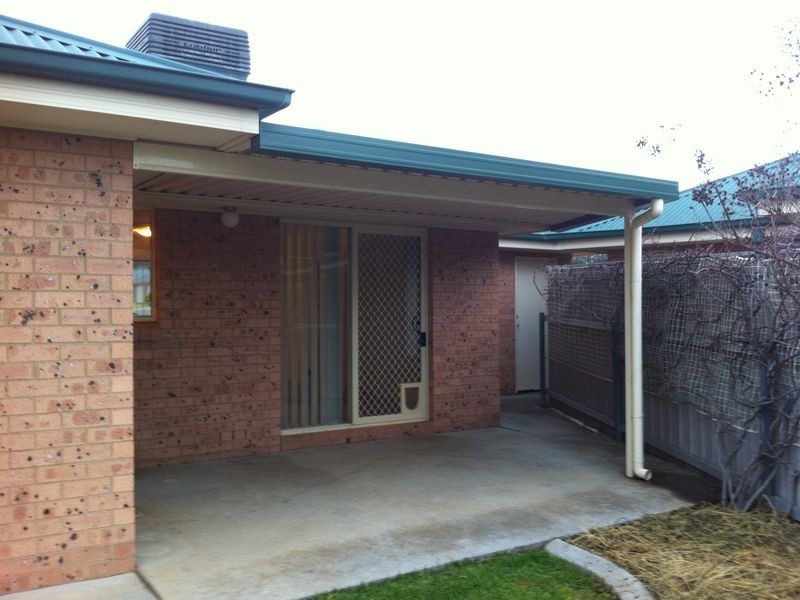 1/25 Wonkana Road, Glenfield Park NSW 2650