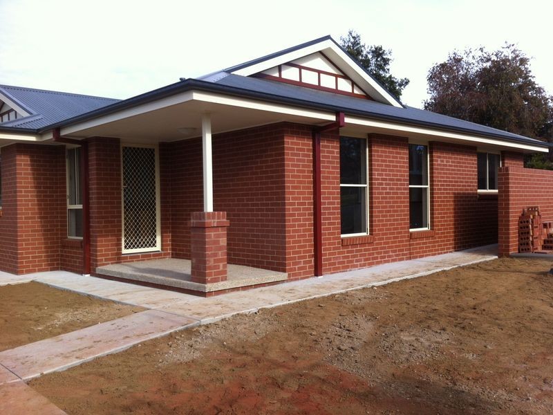 1/2 The Boulevarde, Kooringal NSW 2650