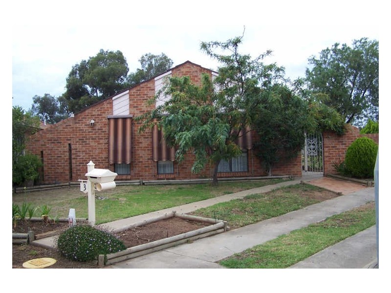 3 Bowen Place, Tolland NSW 2650