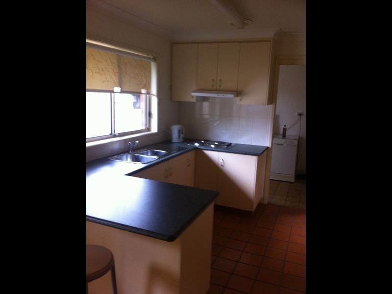 2/1 Jennifer Place, Wagga Wagga NSW 2650