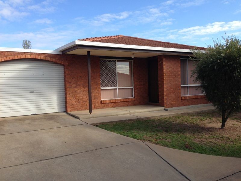 4/12 Kokoda Street, Ashmont NSW 2650