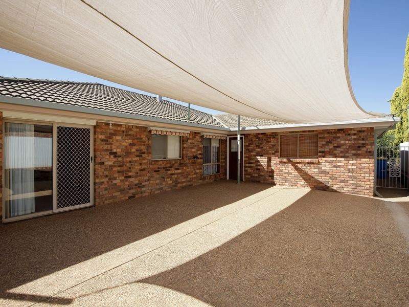 18 Amaroo Street, Kooringal NSW 2650